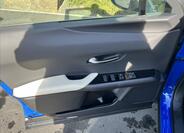 Lexus UX 250h 8