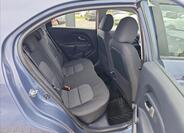 KIA Rio 13