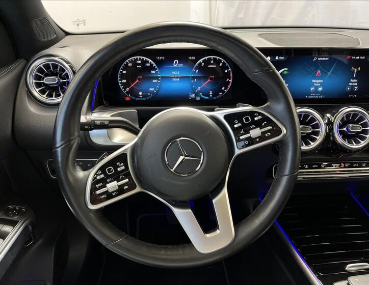 Mercedes-Benz GLB 10