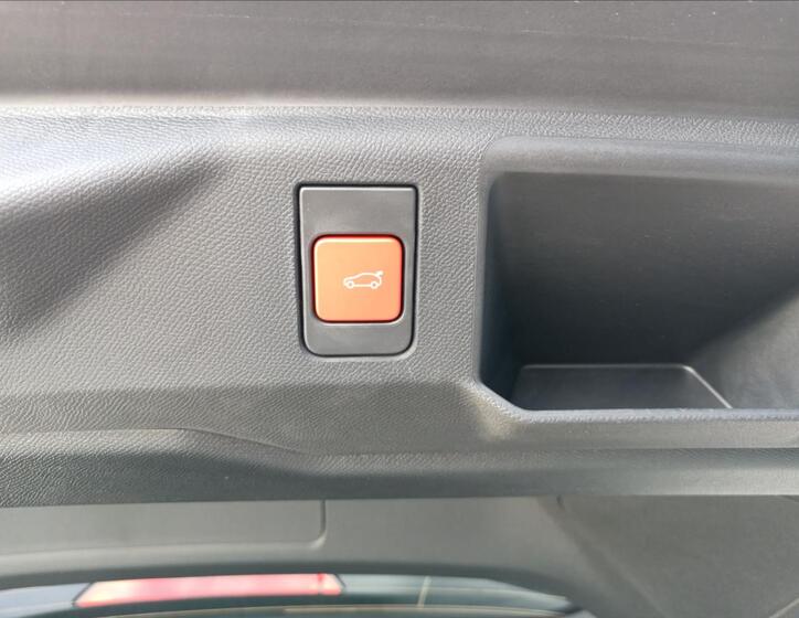 Peugeot 5008 25