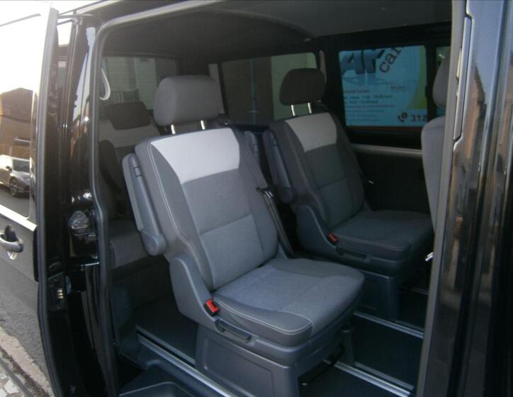 Volkswagen Multivan 8