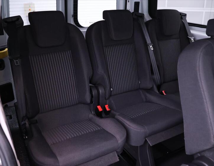 Ford Transit Custom 14