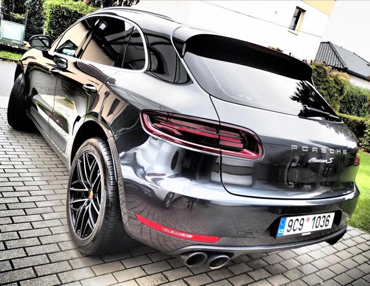 Porsche Macan 6