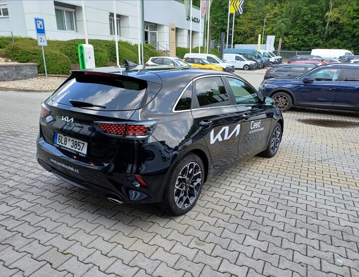 KIA Ceed 6