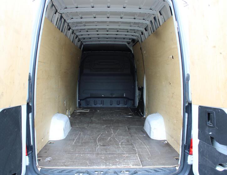 Mercedes-Benz Sprinter 19