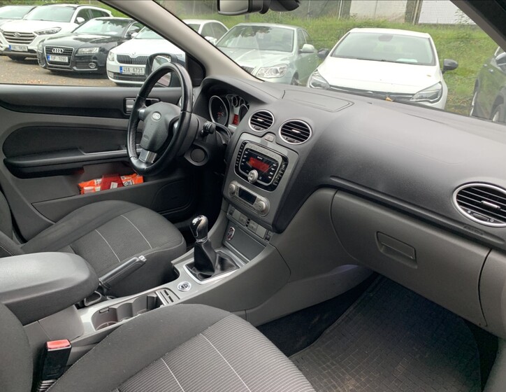 Ford Focus 12