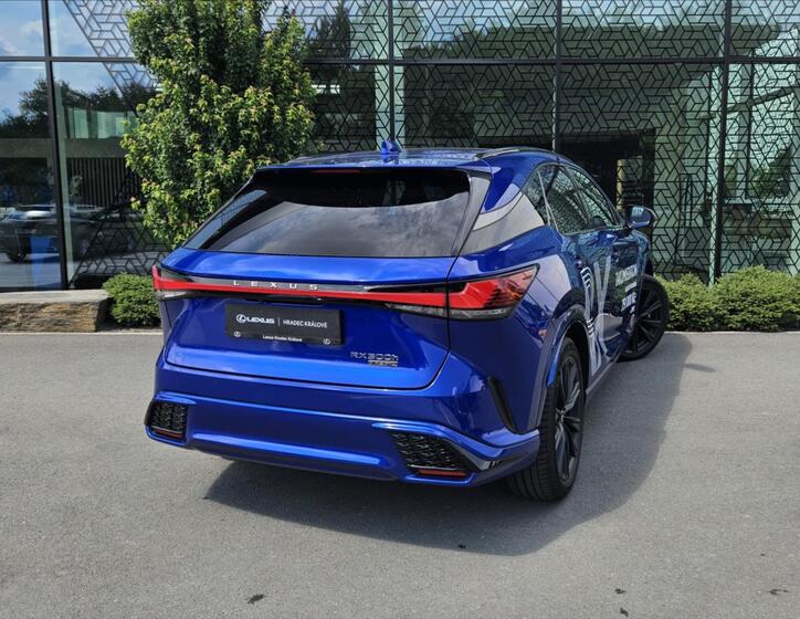 Lexus RX 500h 8