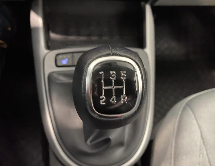 Hyundai i10 19