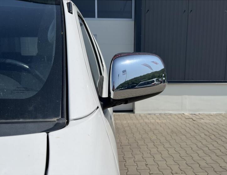 Toyota Hilux 23