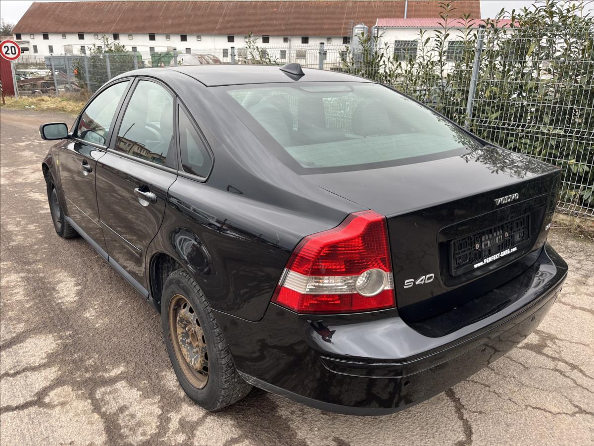 Volvo S40