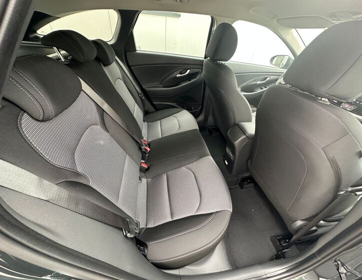 Hyundai i30 16