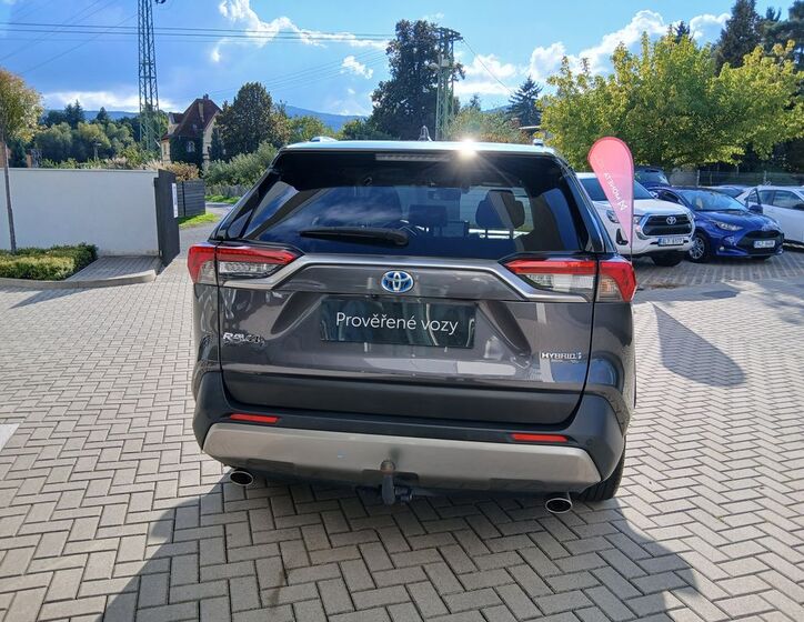 Toyota RAV4 5