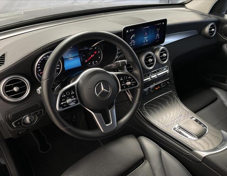 Mercedes-Benz GLC 9