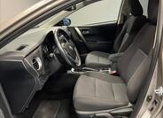 Toyota Auris 8