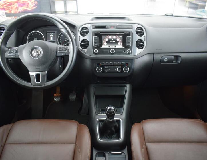 Volkswagen Tiguan 16
