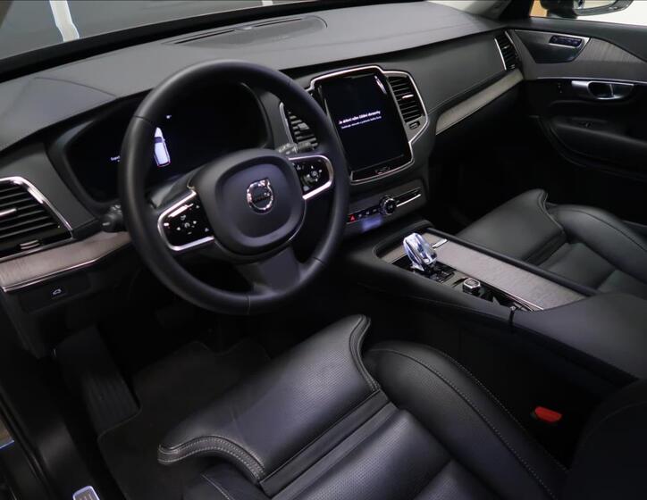 Volvo XC90 16