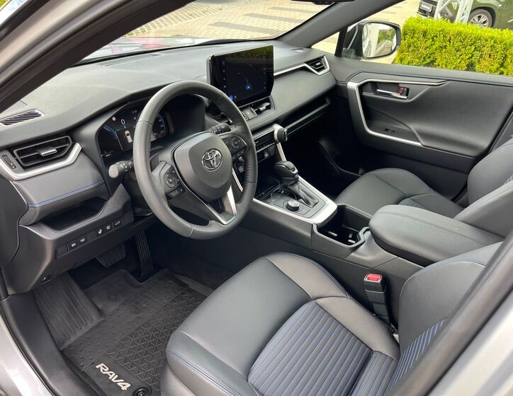 Toyota RAV4 14