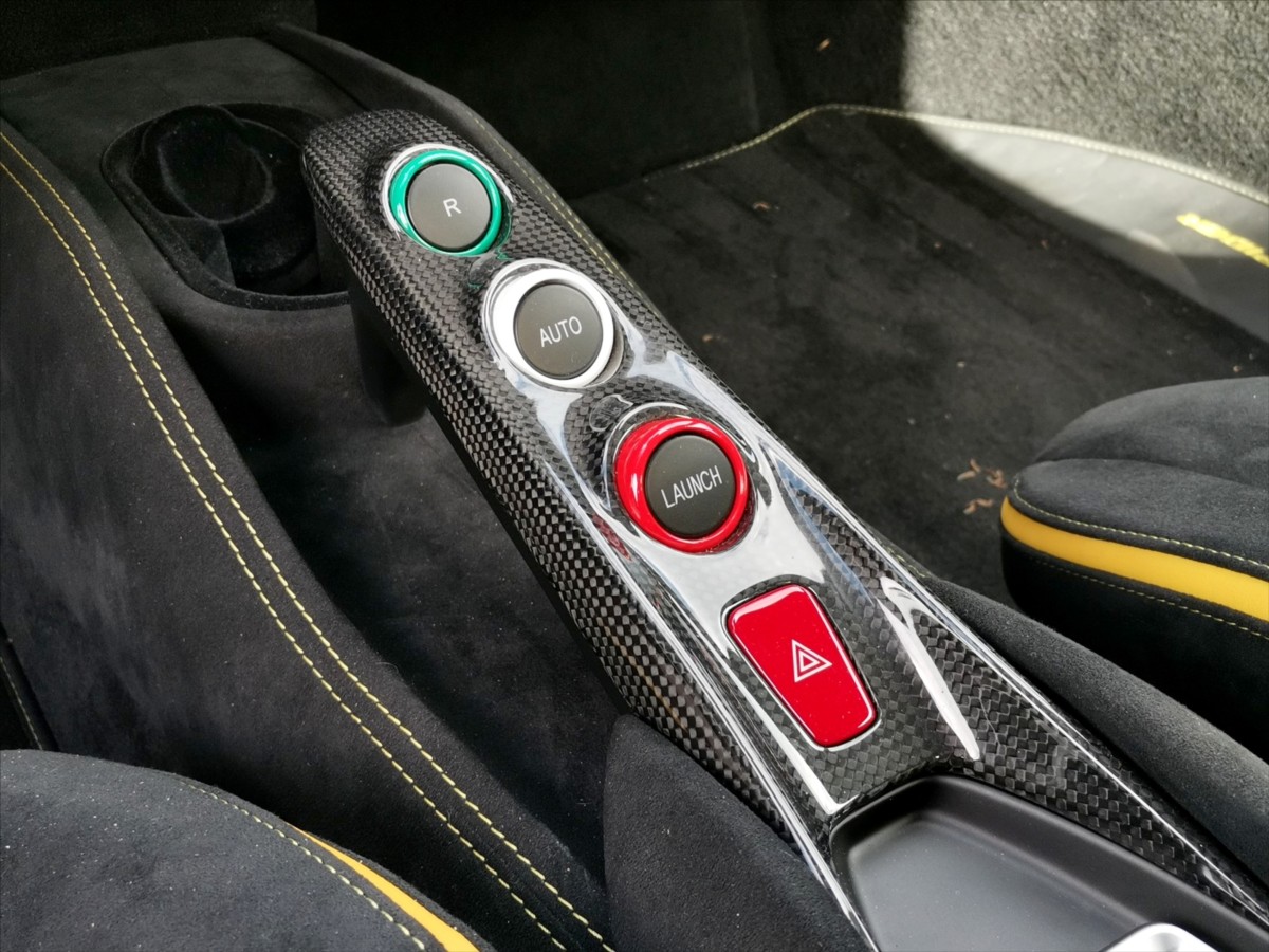 Ferrari F8