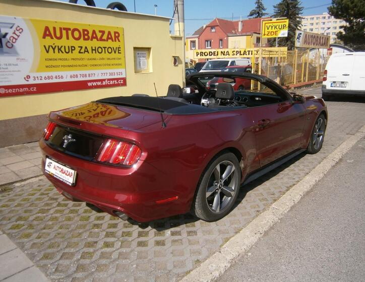 Ford Mustang 14