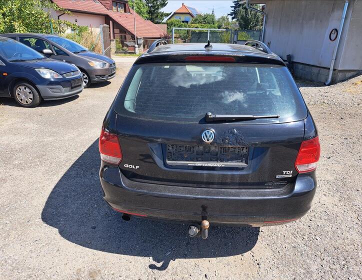 Volkswagen Golf 10