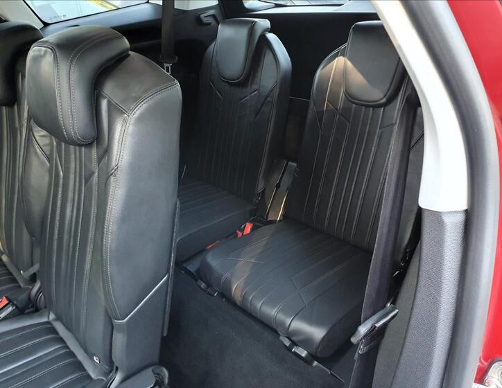 Peugeot 5008 14