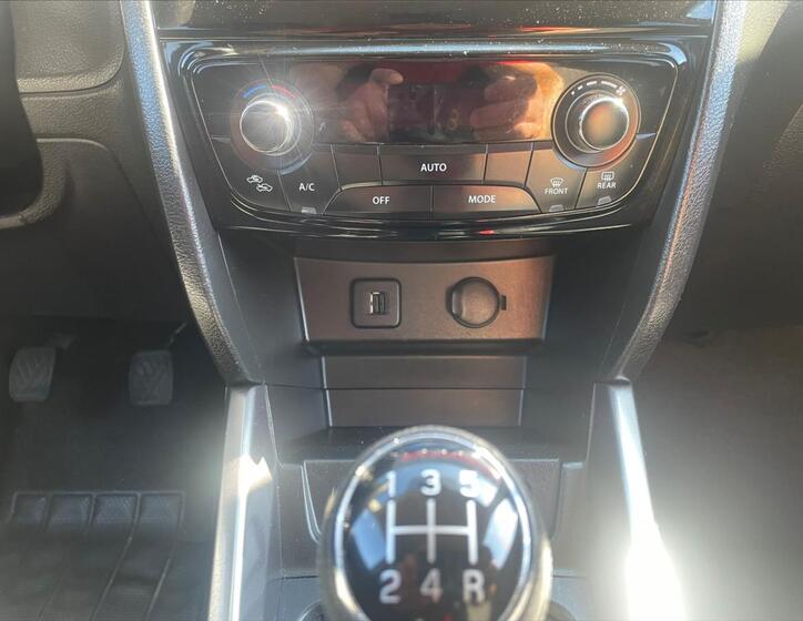 Suzuki Vitara 13