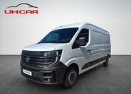 Nissan Interstar 1
