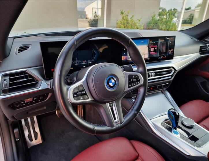 BMW i4 20