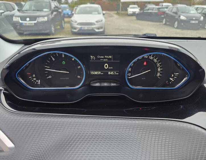 Peugeot 2008 16