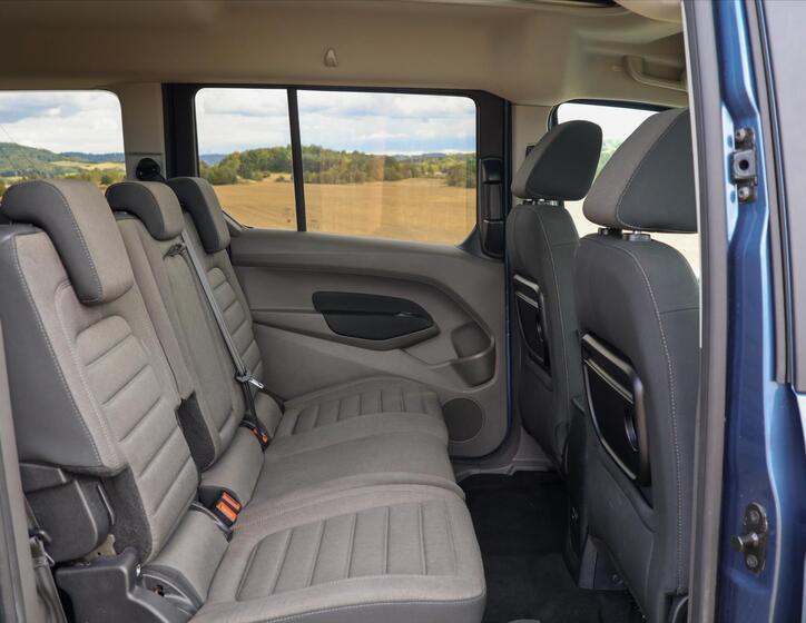 Ford Tourneo Connect 16