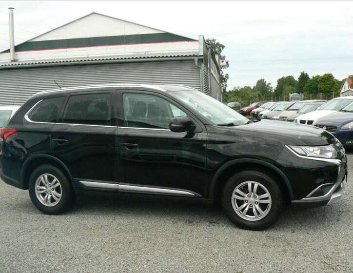 Mitsubishi Outlander 8