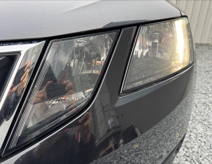 Škoda Octavia 9