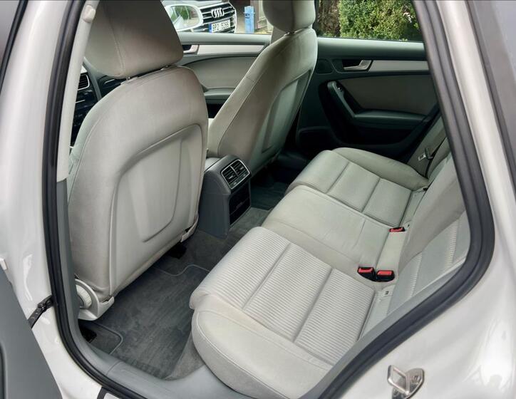 Audi A4 13