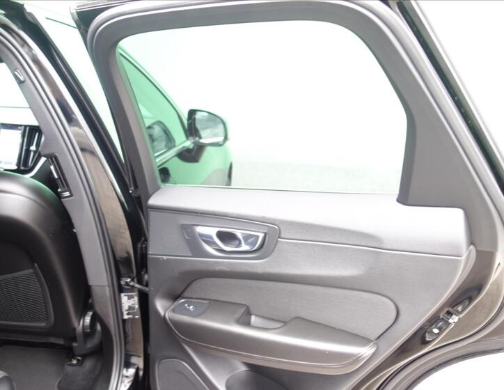 Volvo XC60 33