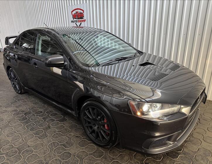 Mitsubishi Lancer 12