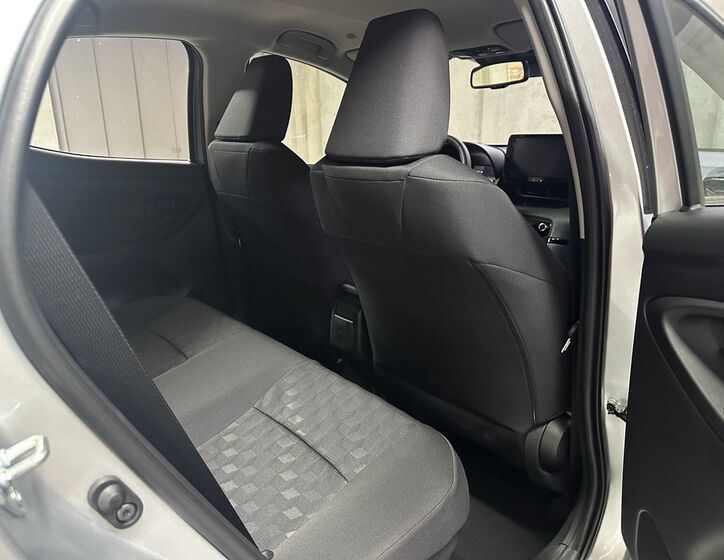 Toyota Yaris 12