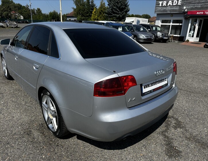 Audi A4 3