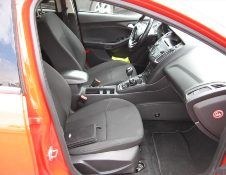 Ford Focus 10