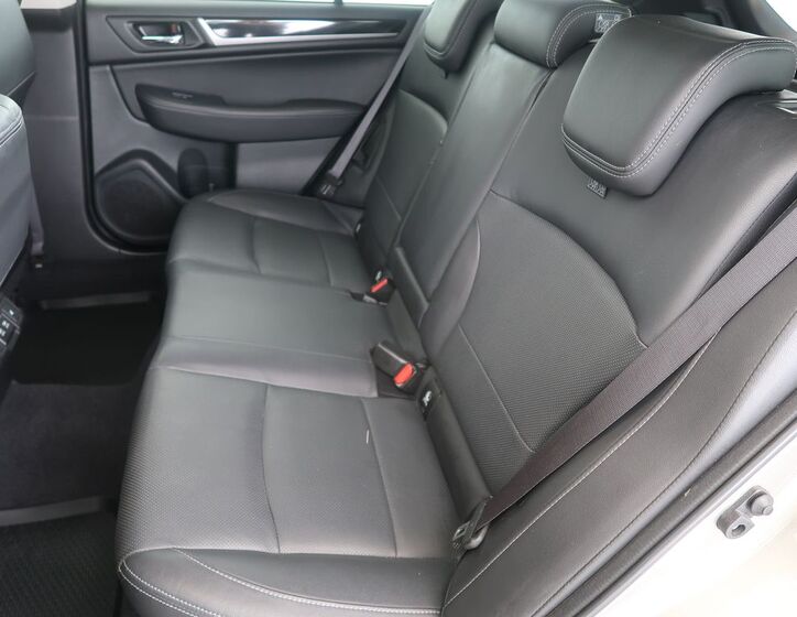 Subaru Outback 10