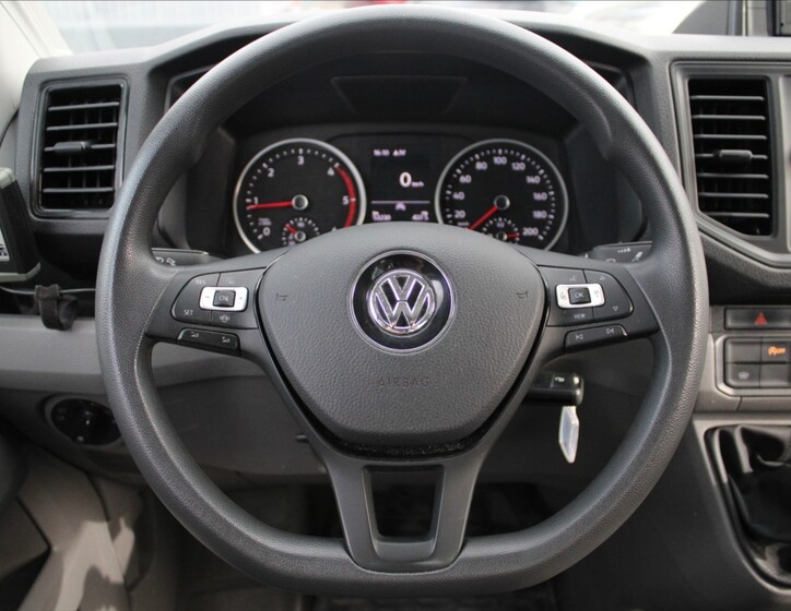 Volkswagen Crafter 6