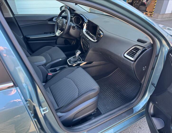 KIA Ceed 8