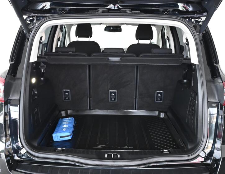 Ford S-MAX 6