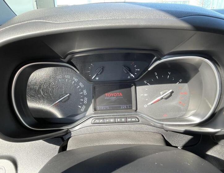 Toyota ProAce City Verso 24