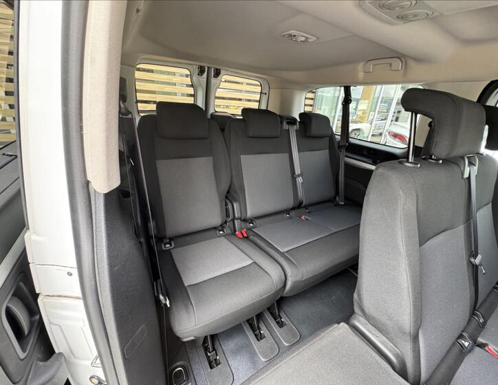 Toyota ProAce 13