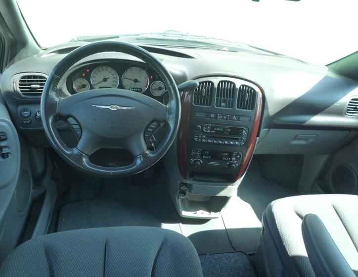 Chrysler Voyager 12