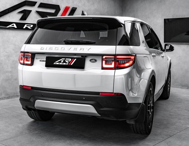 Land Rover Discovery 6