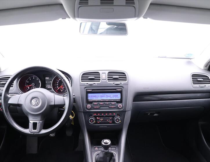 Volkswagen Golf 28