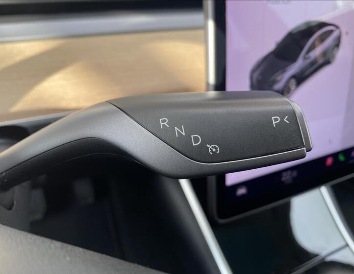 Tesla Model 3 26
