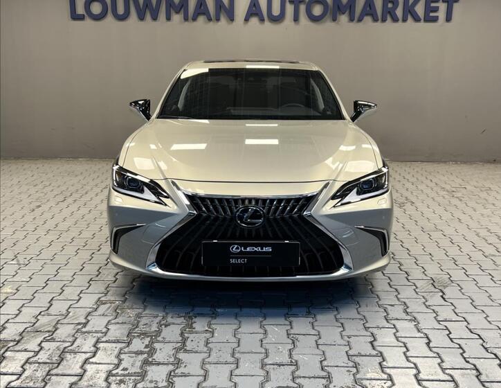 Lexus ES 300h 4
