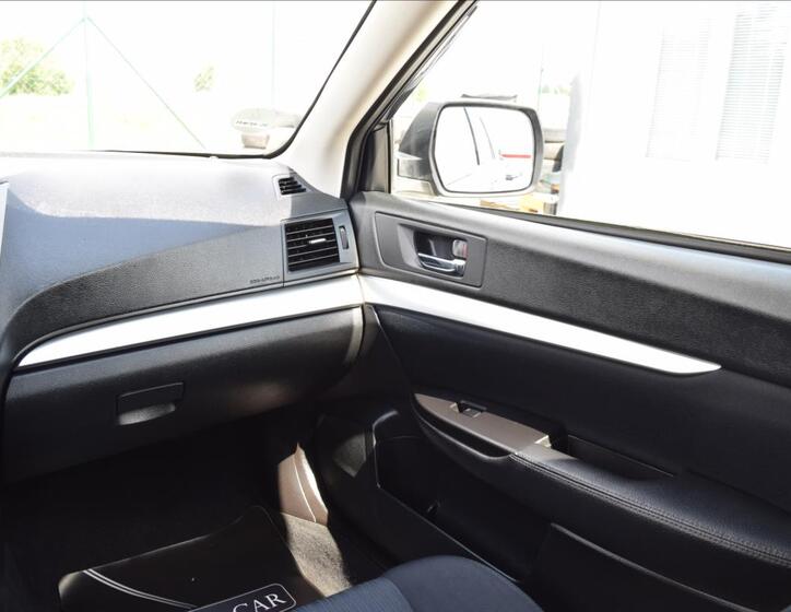 Subaru Legacy 26